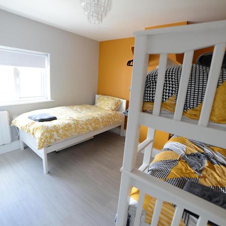 הוילה Notting Hill West In The Heart Of Westport Town מראה חיצוני תמונה